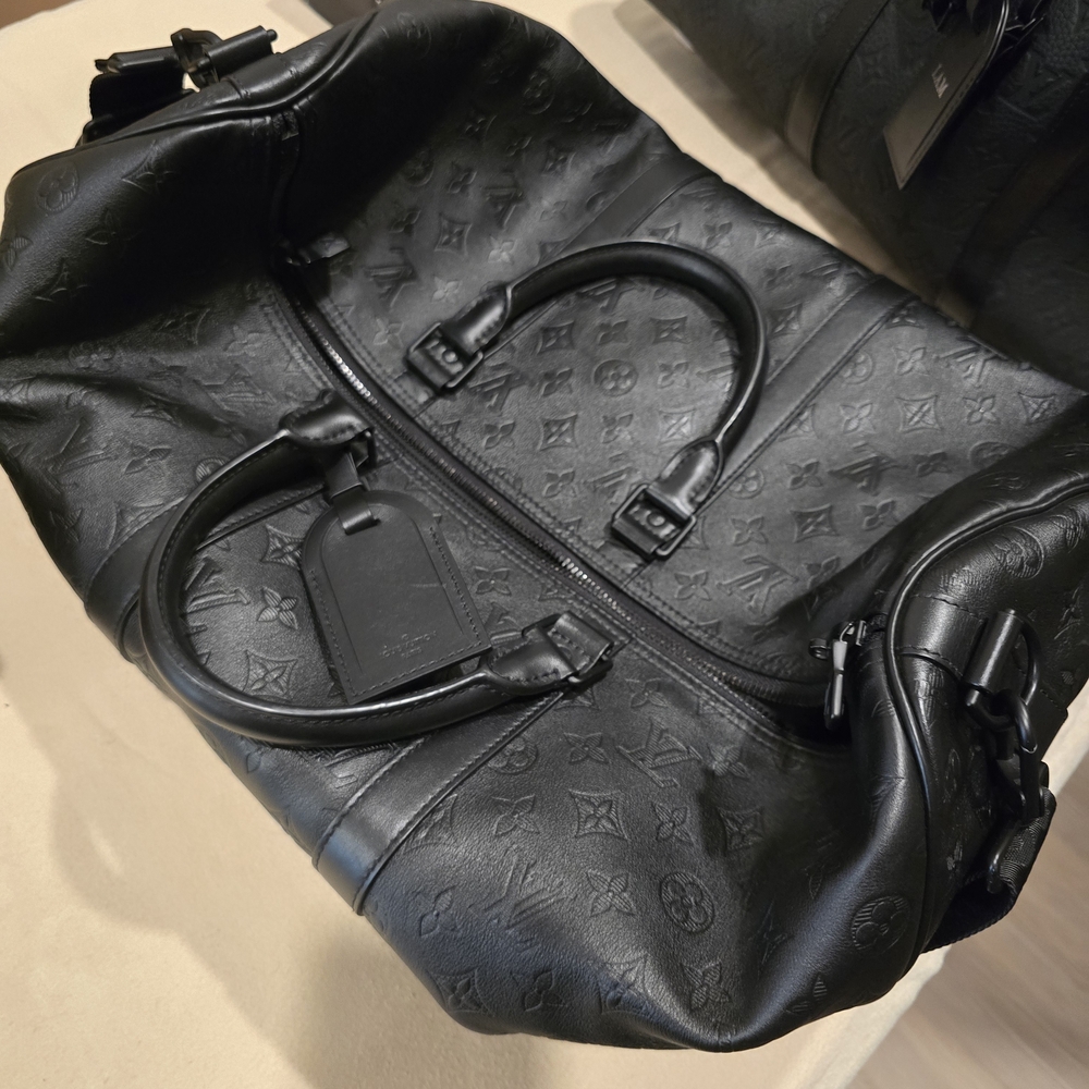 Stylish Black Men's Duffel Bag